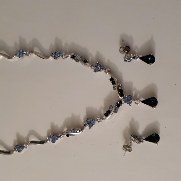 Jewelry - Elegant  white gold tone blue crystal necklace and matching earrings